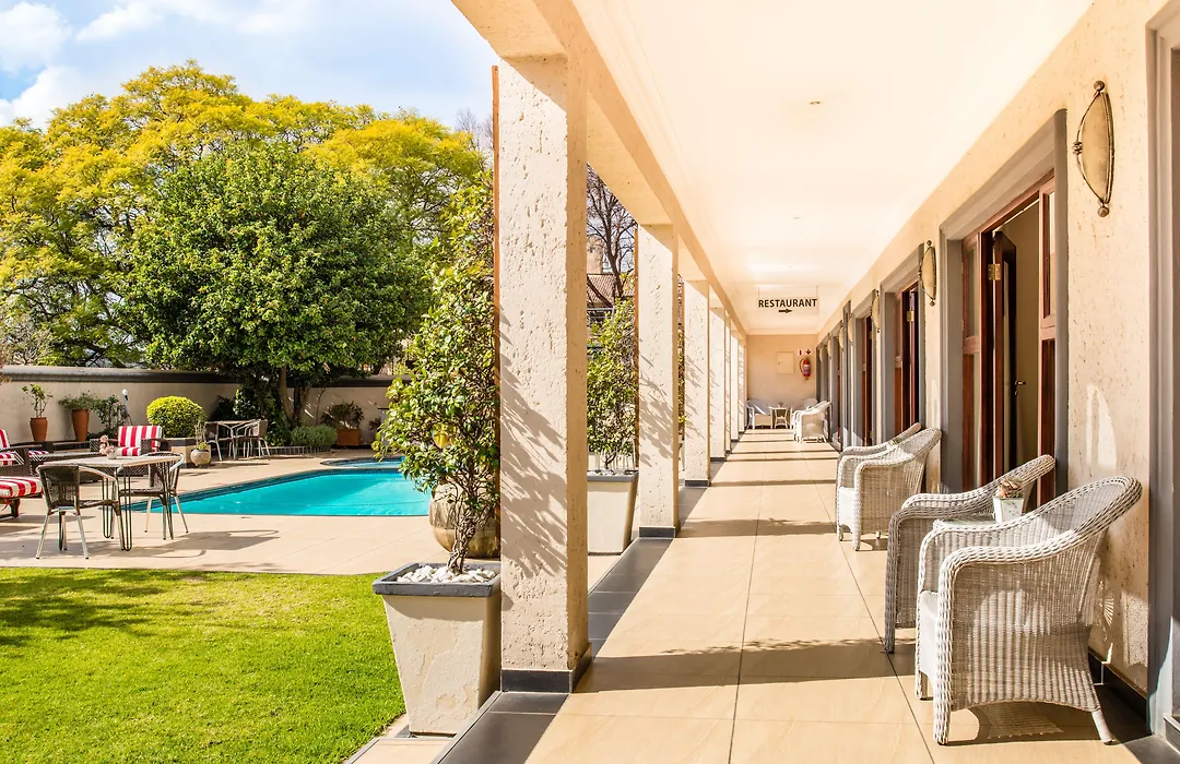 Inn And Out Plus Craighall-1